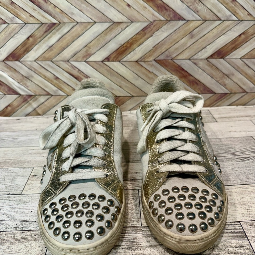 The SHOE BOX Studded Star Low-Top Sneakers - Metallic Cream - Picture 8 of 8
